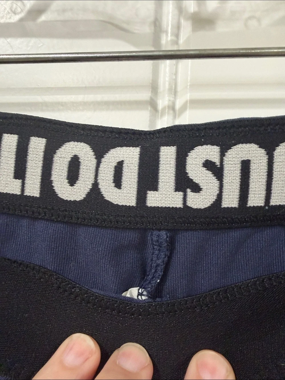 EUC Nike Navy Floral Outline Leggings